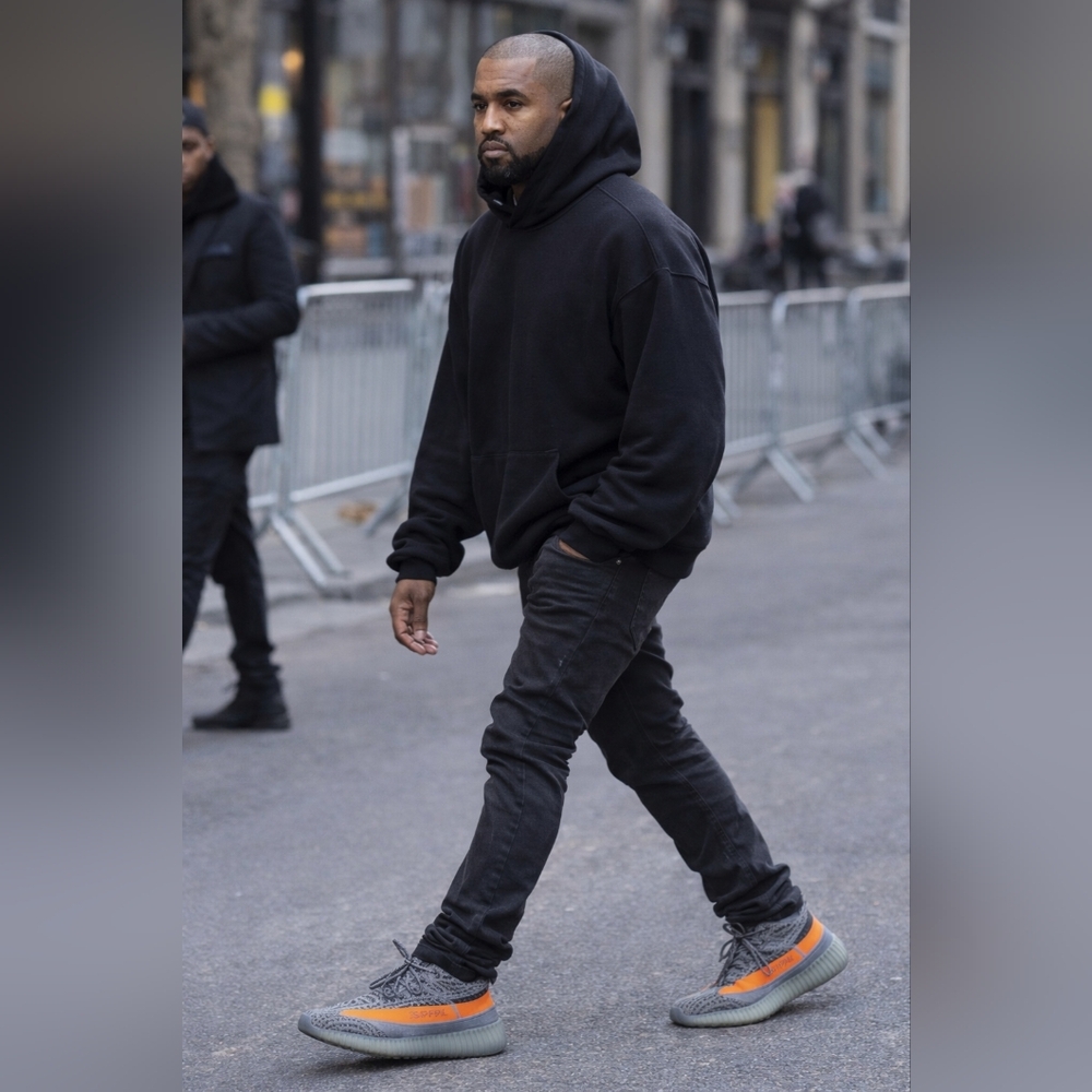 Size 9.5 Adidas Yeezy Boost 350 V2 Beluga